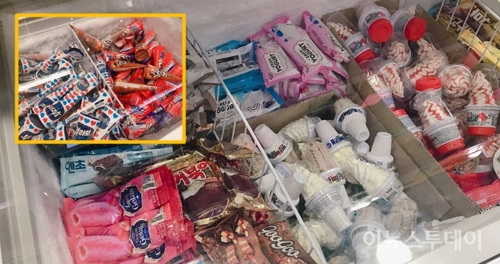 서울의 한 대형마트 아이스크림 냉장고에 제품이 가득 들어있다. [사진=이하영 기자]