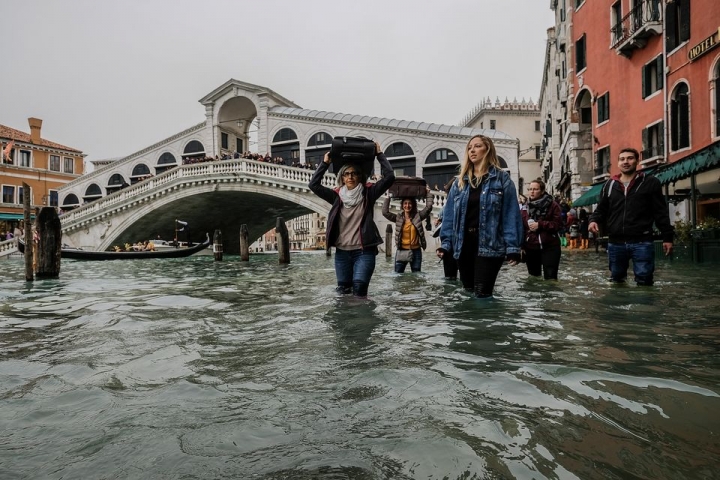 지난 12일 사상 최악의 홍수로 베네치아 75%가 물에 잠겼다. [사진=연합뉴스]