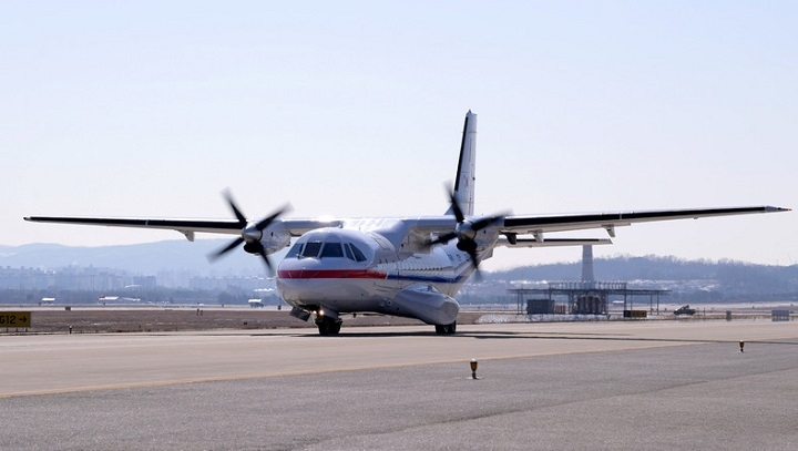 2020년 2월 18일 오후 12시 2분께 정부 전용기(VCN-235)가 일본 크루즈선에 탑승한 우리 국민의 국내 이송을 위해 일본으로 출발했다. [사진=공군]