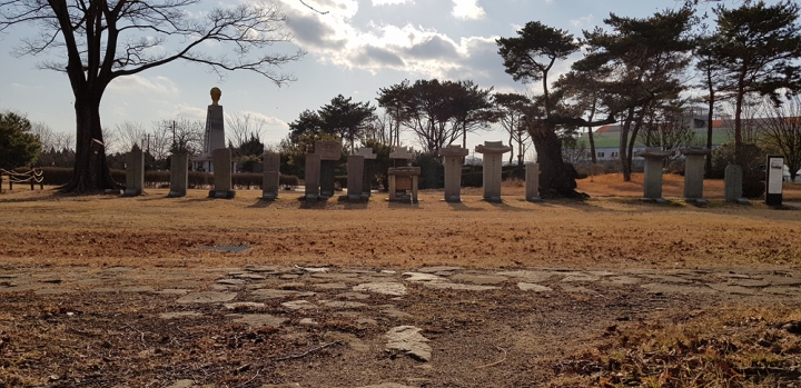 광양시가 유당공원 내 친일인물 기념비에 단죄문 설치를 의결했다. [사진=광양시청]