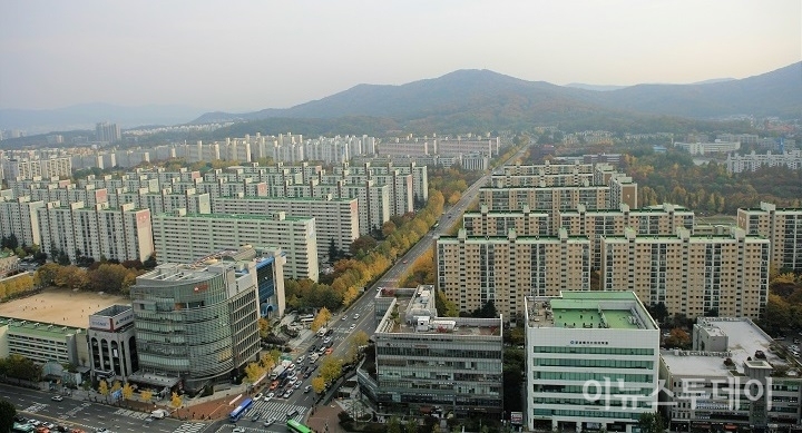 강남구 대치동 아파트 전경.