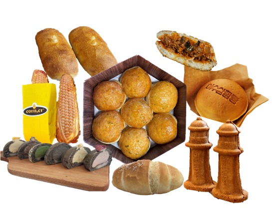 중앙에 갓버터도나스, 좌로부터 옥수수소금빵, 몽돌크림빵, 옥수수빵 [사진=여수시청]