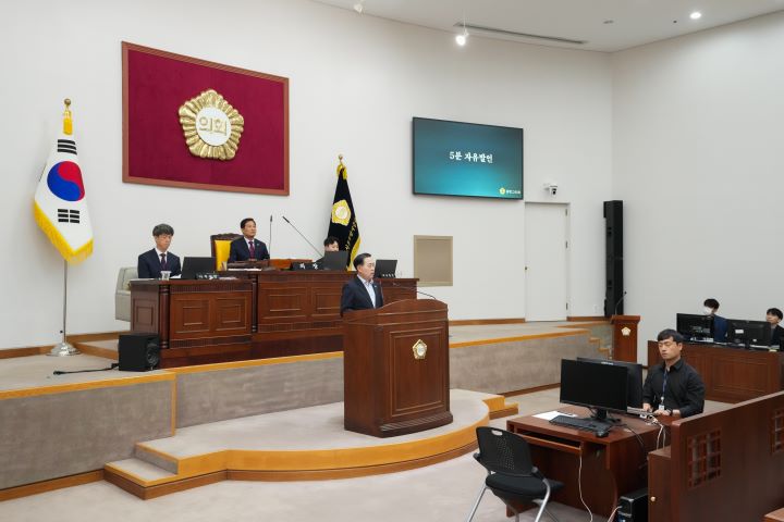 조현우 의원이 5분 발언을 하고 있다. [사진=중랑구의회]