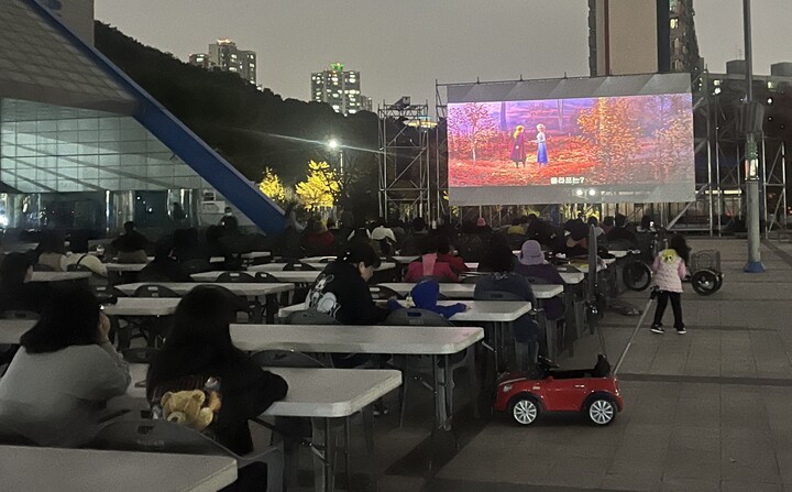 광명시, 2023년 안재로 음식문화거리 축제 기념행사 ‘광명한 영화제’ 성황리에 개최. [사진=광명시]