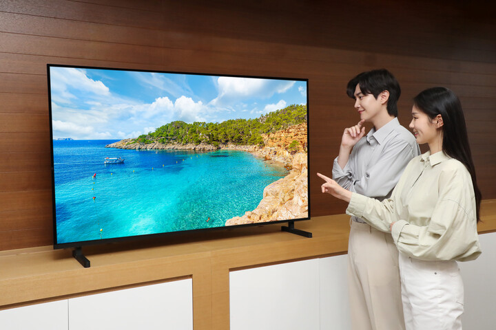 삼성디스플레이는 'CES2024'에서 초대형 TV용 3세대 QD-OLED를 선보인다. [사진=삼성디스플레이]