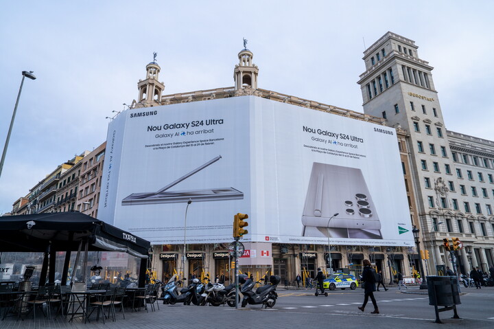 스페인 바르셀로나 갤럭시 S24 시리즈 대형 옥외 광고. [사진=삼성전자]