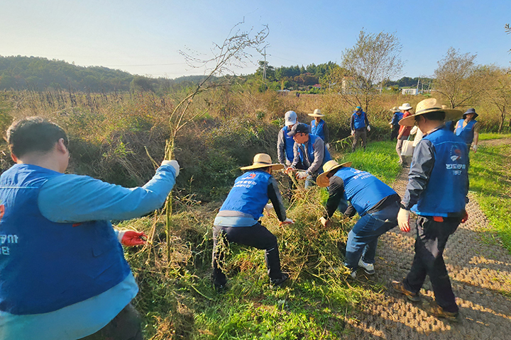 도로공사 강원본부, 동해안 석호 살리기 캠페인 나서