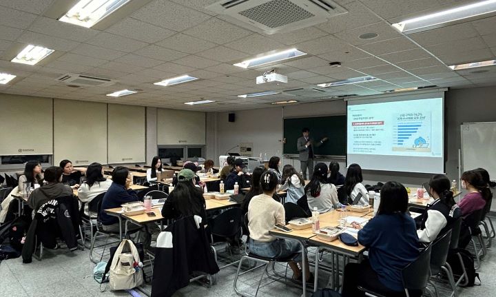 커리어플랫폼 프로그램 참여자들. [사진=덕성여대]