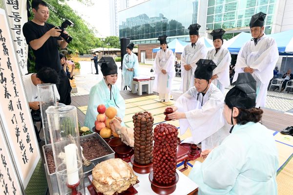 축제의 무사 무탈과 구민 모두의 행복과 안전을 기원하는 기원제. [사진=부평구]