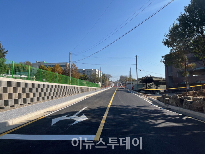 구사천청사~ 구)동성초교 간 도시계획도로 개통[사진=사천시]