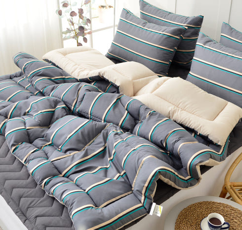 달콤한하루대림침장의 ‘크래크 차렵이불 세트’.[사진=달콤한하루대림침장]