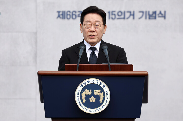 이 대통령 “3·15 유가족에게 사과...희생 잊지 않을 것” < 정치 < 정치·사회 < 기사본문 - 이뉴스투데이