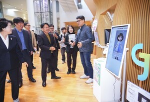 강기정 광주시장, 창업기업 시민체감형 실증현장 방문 - 뉴스 썸네일 이미지