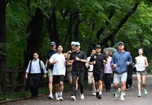 <b>오세훈</b> 시장, '아침<b>현장소통</b>' 첫 행보,<b>남산</b> 달리며 시민 의견 청취