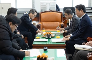 <b>김동연</b> 지사 "<b>일산대교</b> 무료화 위해 국비 200억 필요"
