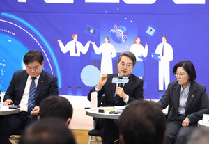 <b>김동연</b> "현대차 배터리 투자 유치"···<b>안성</b> '퀀텀 점프' 선언