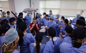 성남산업진흥원, 국산 의료기기 교육 거점...3년 연속 우수 - 뉴스 썸네일 이미지