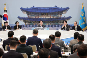 李 "평화가 곧 경제"...미군 공여지 반환·통합사관학교 추진 속도